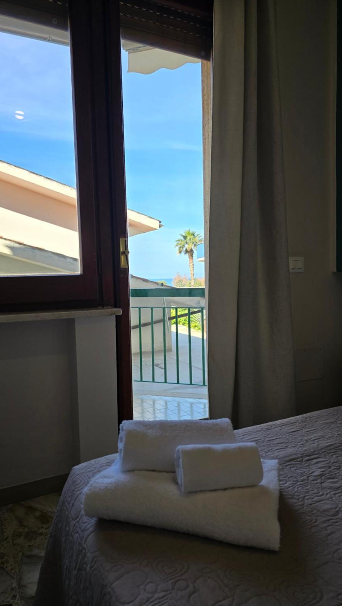Ad Un Passo Dal Mare Bed and Breakfast Praia a Mare Buitenkant foto